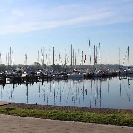 Herrenhaus App.1 Apartman *