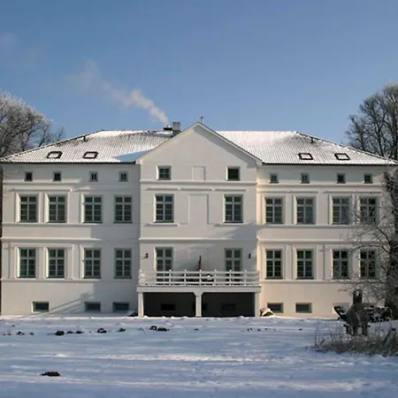 アパート Herrenhaus App.1
